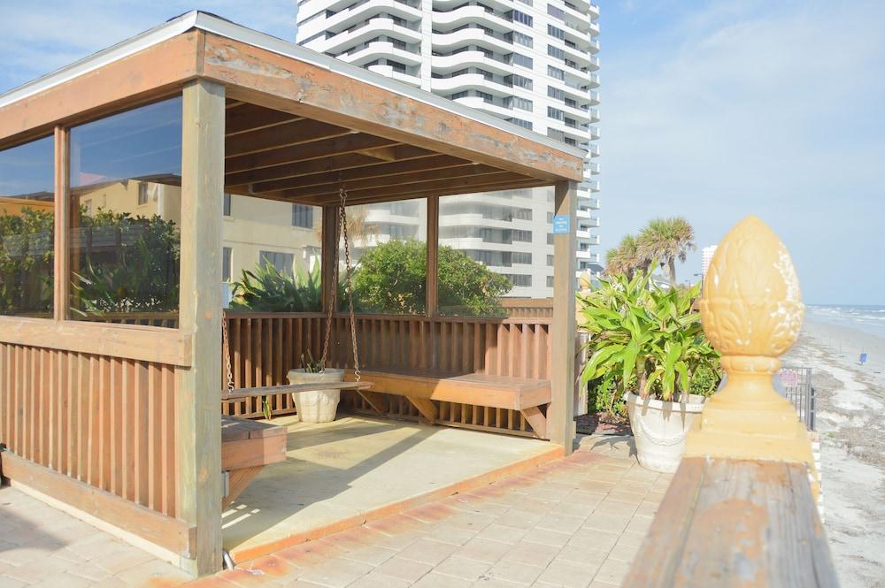 La Bella Oceanfront - Daytona Motel 2*
